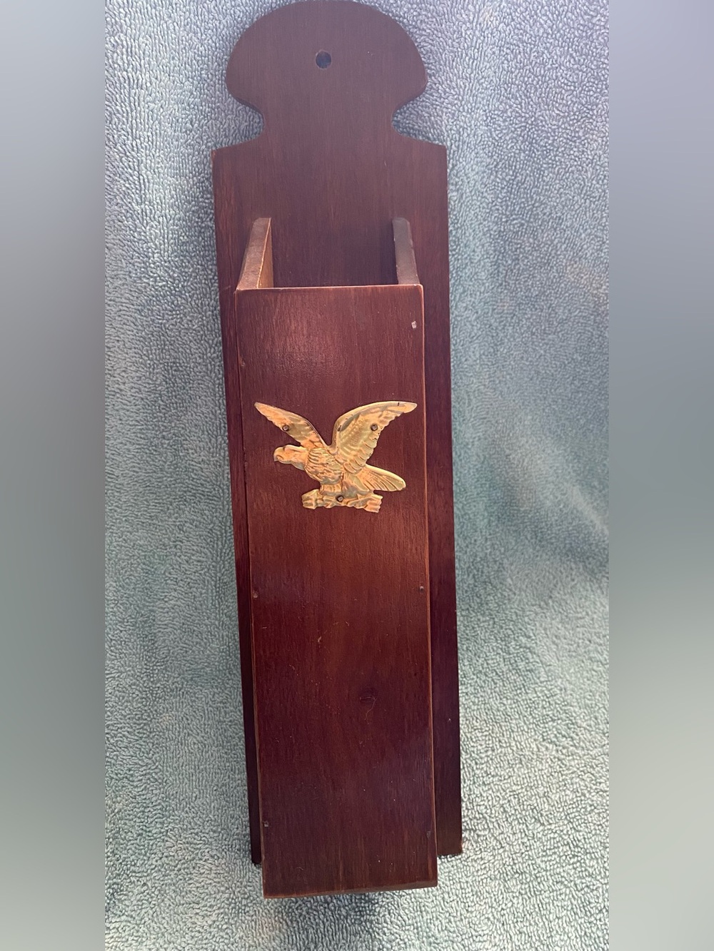 Vintage brown wood wall -mounted match holder w/gold color eagle federal decor